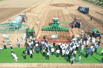 系列化液態(tài)糞肥還田裝備 農(nóng)業(yè)綠色發(fā)展的技術(shù)新突破